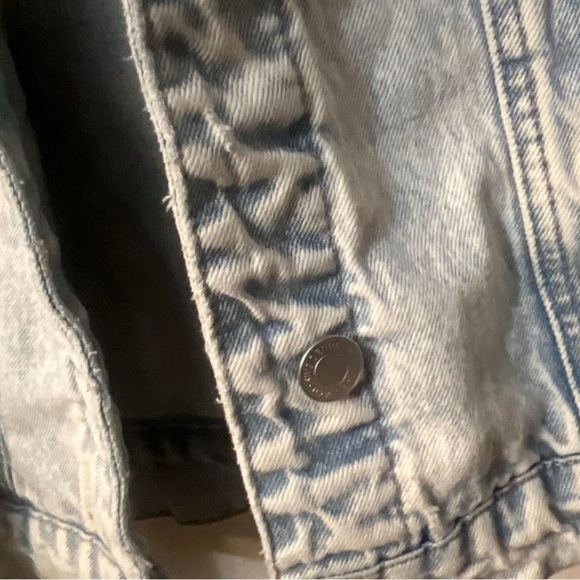 Streetwear Society Denim Jacket with Hood - Picture 6 of 9